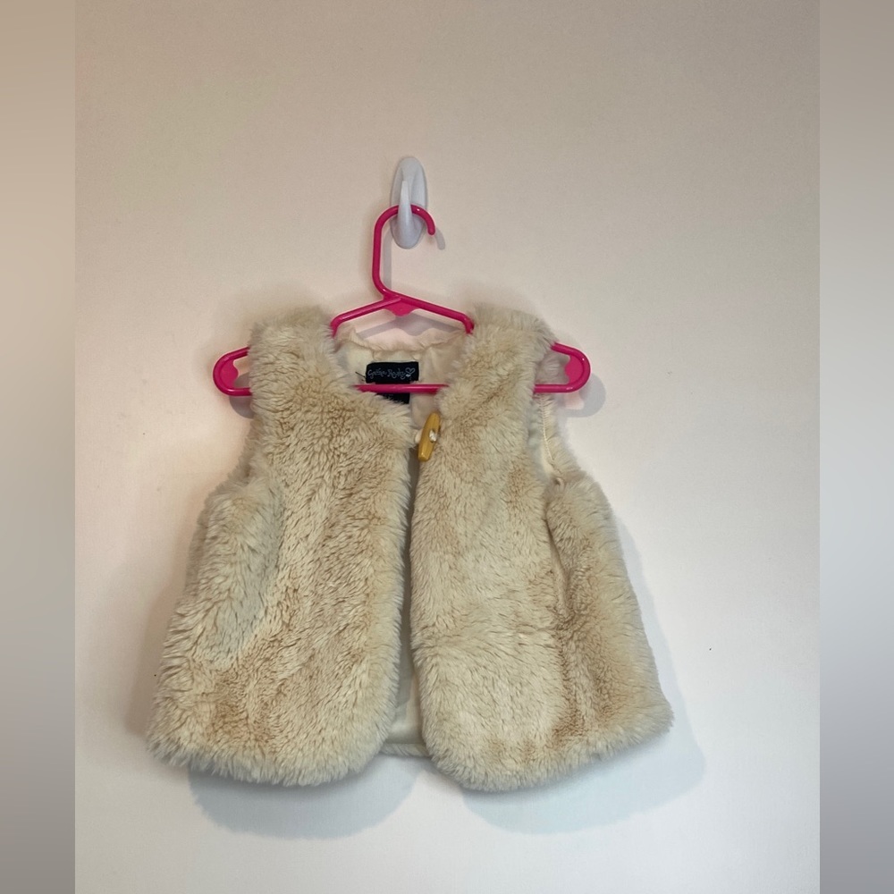 Cynthia Rowley faux fur vest, size 4t